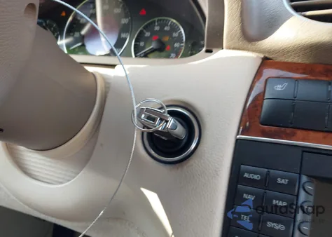 2008 Mercedes-Benz Clk 350 из США, поврежденный, VIN WDBTK56F28F252498